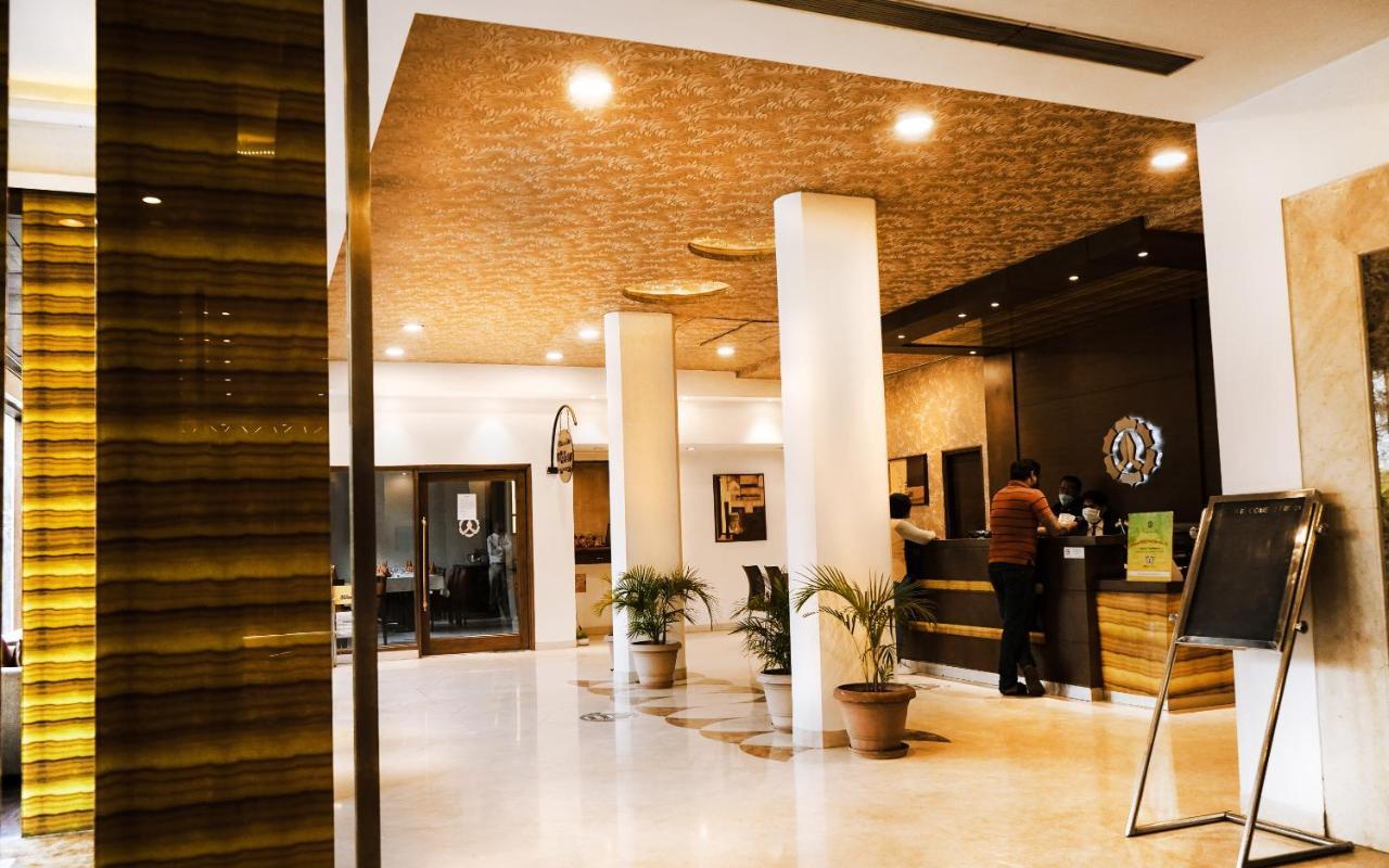 Hotel Gwalior Regency Kültér fotó