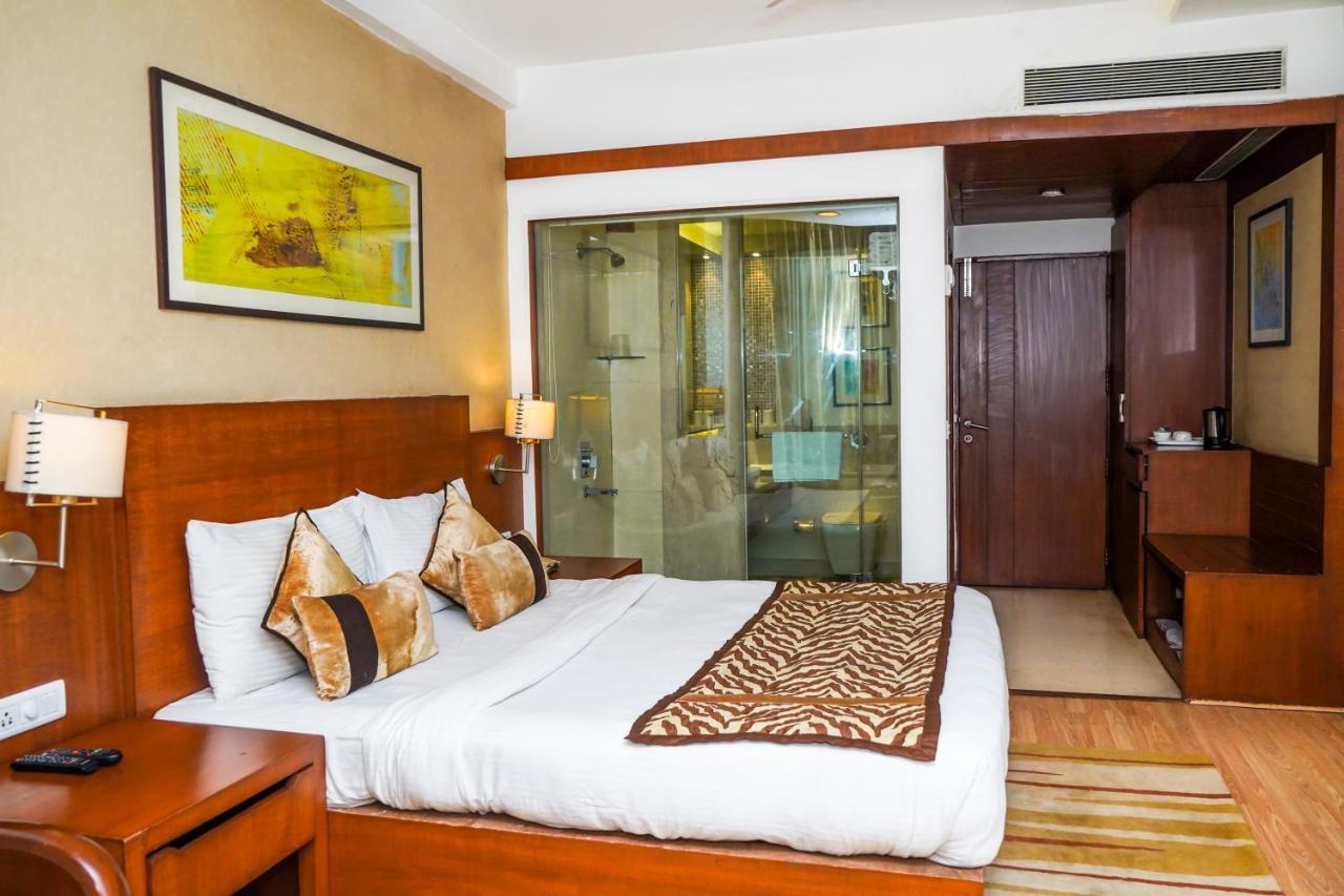 Hotel Gwalior Regency Kültér fotó